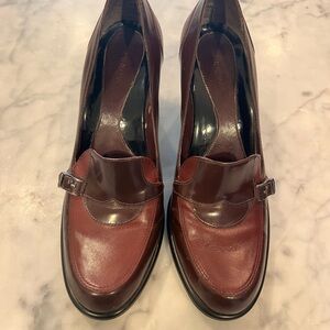 Maroon Two Toned Nine West Leather Loafer Style Pump 7.5